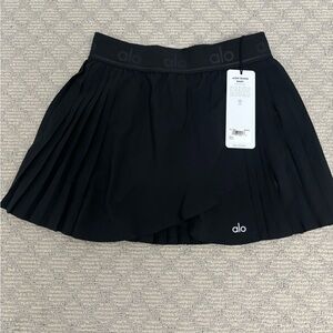 NWT Alo Yoga Aces Tennis Skirt